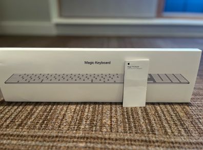 Apple Magic Keyboard with Numeric Keypad