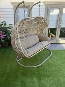 Triple swing / egg chair