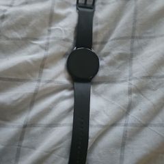 Samsung Galaxy Watch 5 44mm with original cable. Great condition