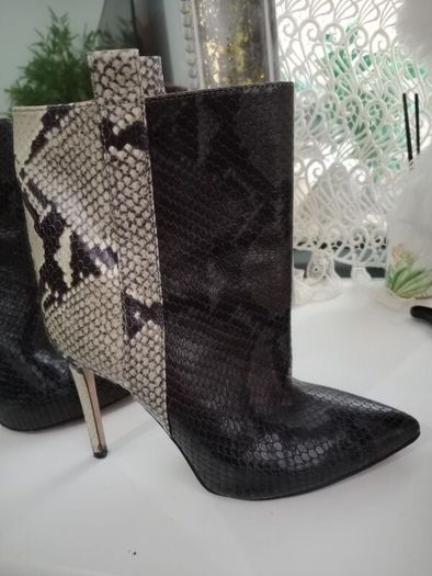 Authentic Paris Texas two tones python snake skin leather 100mm heels ankle boots