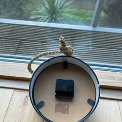 Hanging wall clock