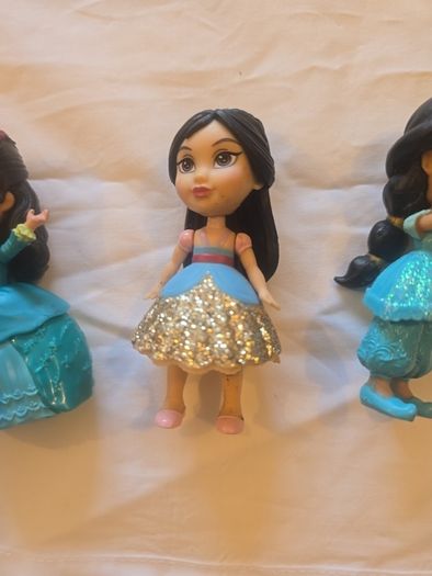 5 disney dolls