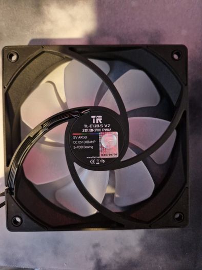 Thermalright TL-E12B-S V2 120mm fans x3