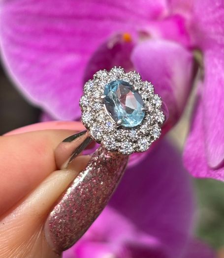 Vintage Aquamarine and Diamond 18ct Gold Cluster Ring