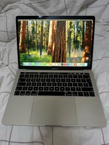 2019 MacBook Pro 13" I7 16/512gb