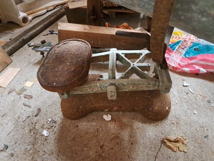Vintage Metal Weighting Scales