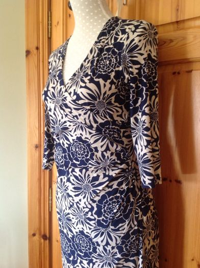 Wallis Size 10 Petite Navy & Cream Dress