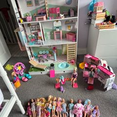 Barbie dream house, ambulance, 15+ dolls and accessories