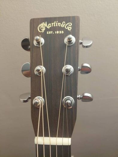 Martin HD-28 (2015)