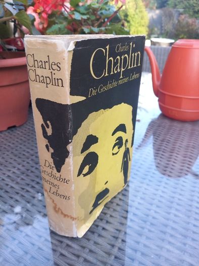 Hardback in German, Charles Chaplin bio, D18 post 8e