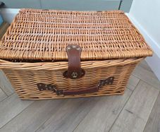 Large Wicker Picnic Basket / Storage Hamper