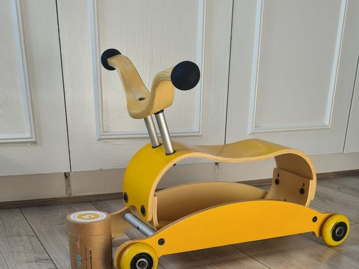 Wishbone mini flip walker