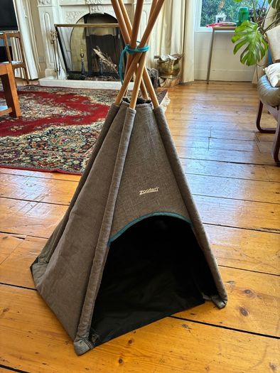 Teepee / bed for small dog or cat