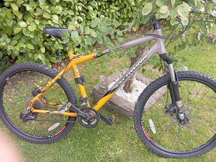 Schwinn mountain bike