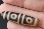 Antique Himalayan Tibetan 4 Eyes Agate Dzi Bead Amulet