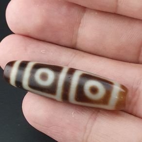 Antique Himalayan Tibetan 4 Eyes Agate Dzi Bead Amulet