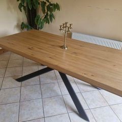 Arno dining table