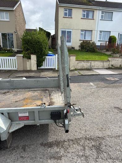 Nugent plant trailer