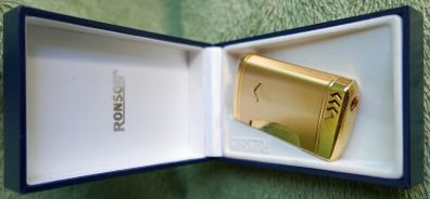 Vintage Ronson Gold Tone Lighter Made In England Tested In Original Box