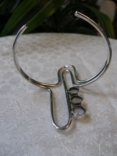 PRICE DROP Silver & Moonstone Bangle, Modernist Design, London Hallmarked, 1972