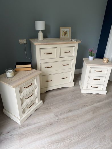 Bedroom set