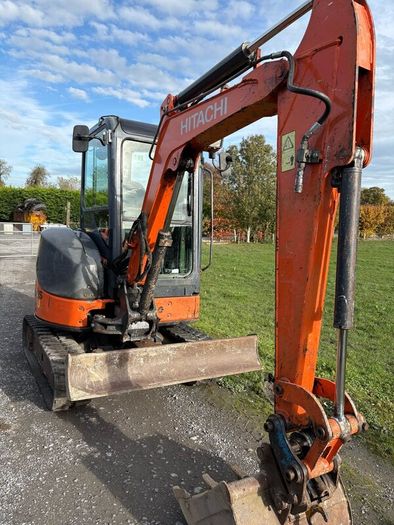 Mini digger