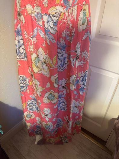 Brand new Boohoo full length maxi floral dress size UK20 EU48 Postage included