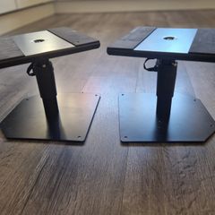 speaker stands