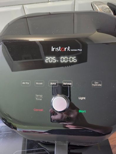 Airfryer InstantPot Vortex Plus 6in1 Multicooker - NEW