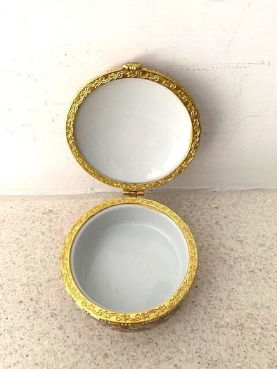 Vintage 1970s Spanish Porcelain Trinket Box