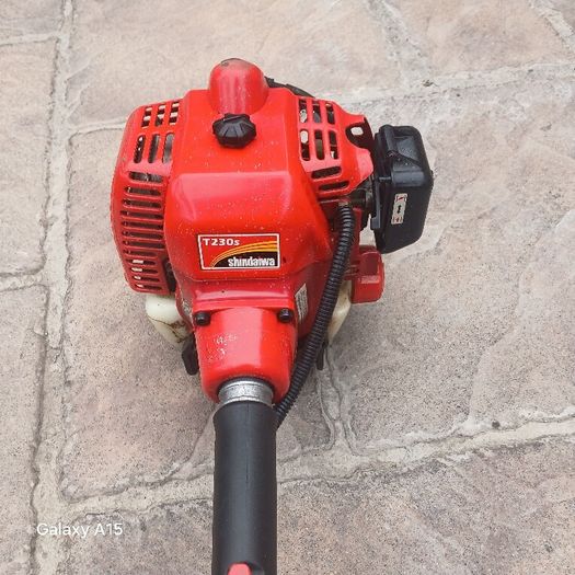 petrol  strimmer