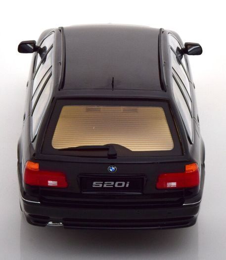 BMW 520i e39 Touring 1997 - 1/18 - New In Box