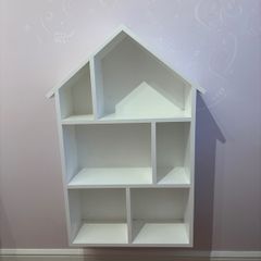 White House /shelf