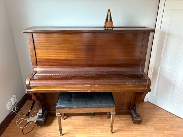 Standing Piano
