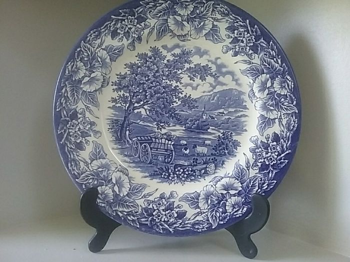 English Ironstone Pottery Blue/White Wares