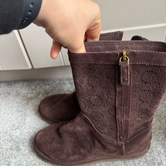 ladies Ugg boots