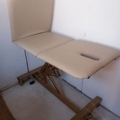 Massage/beauty chair