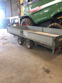 Twin wheel trailer