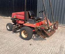 Toro reelmaster lawnmower