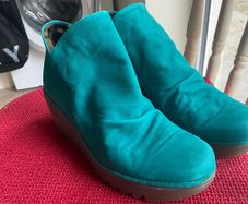 Fly Green boots