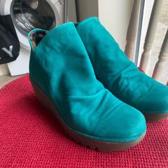 Fly Green boots