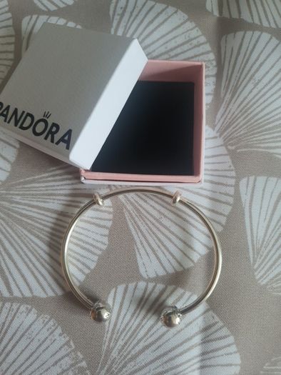 Pandora Moments Open Bangle in sterling silver
