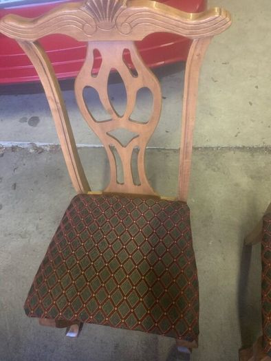 Oak dining table & 6 chairs