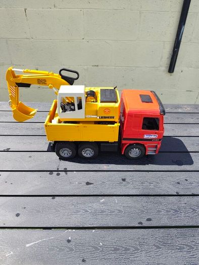 Bruder dump truck and teleporter