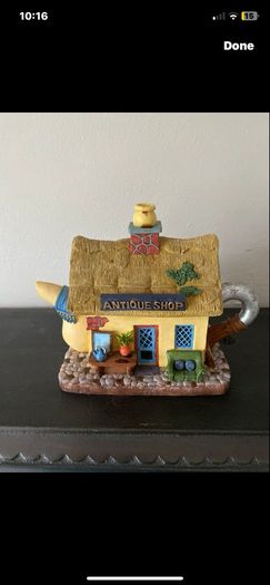 Tony Mc Donald Antique shop box in the shape of a teapot