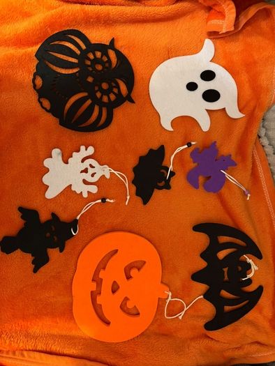Halloween Party Decorations & Accessories. Balloons, Doorbell, Pumpkin Lights & More