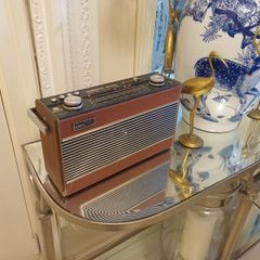 Retro Roberts Radio