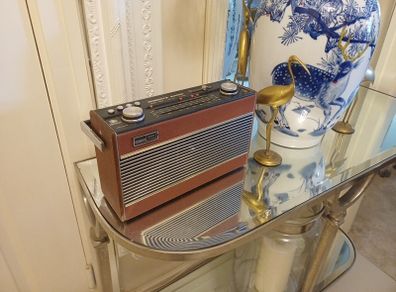 Retro Roberts Radio