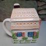 English Cottage teapot Image 6