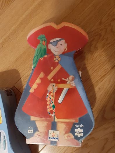 Puzzles - Shaped puzzles
